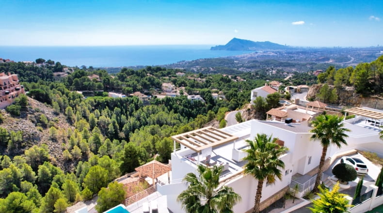 Encantadora villa con extensas panorámicas